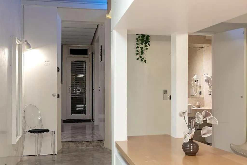 Restart Accommodations Nettuno Roma 0*,  Italia